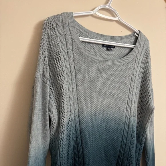 2/20 American Eagle Ombré Cable Knit Sweater - Women’s Small - Picture 2 of 7